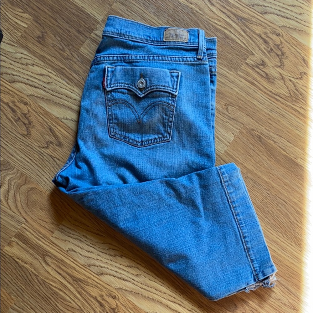 Vintage Levi capris